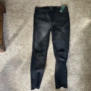 Wild fable distressed black jeans, size 14